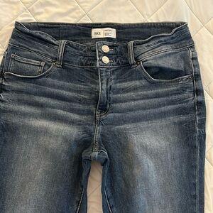 Buckle BKE “Payton” mid-rise ankle skinny jeans